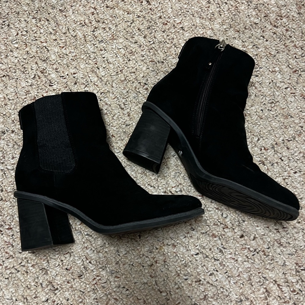 Dr. Scholl’s Black Suede Boots